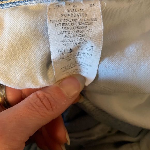 Tommy Hilfiger Jean Shorts - Picture 4 of 4